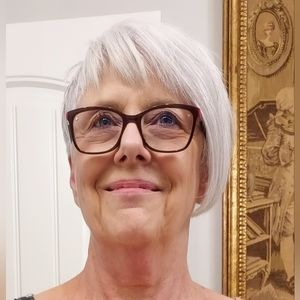 Meet your Posher, Posh